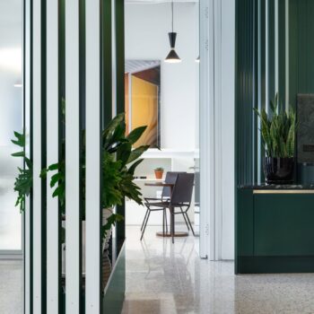 swiss-consulate-chicago-hhf-kwong-von-glinow-usa-interiors-james-florio_dezeen_2364_col_3-scaled